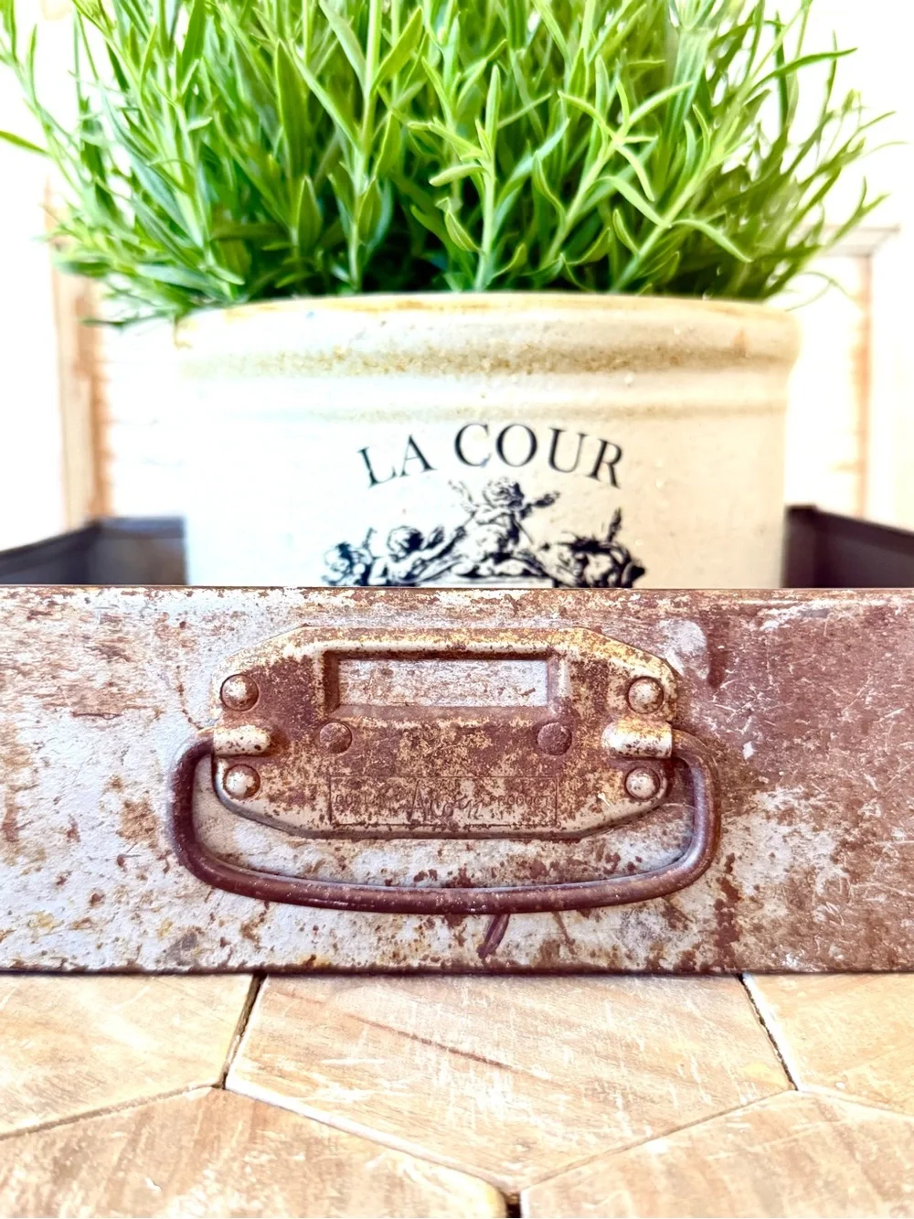Vintage 5” closet dimensions